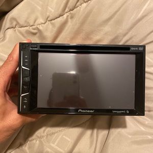 Pioneer Bluetooth touchscreen radio